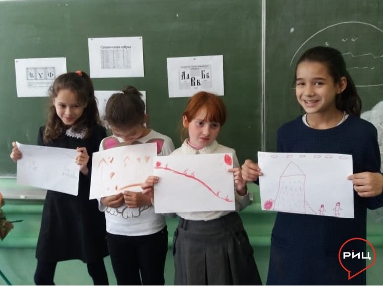 Ученики борисовской школы познакомились с языком предков