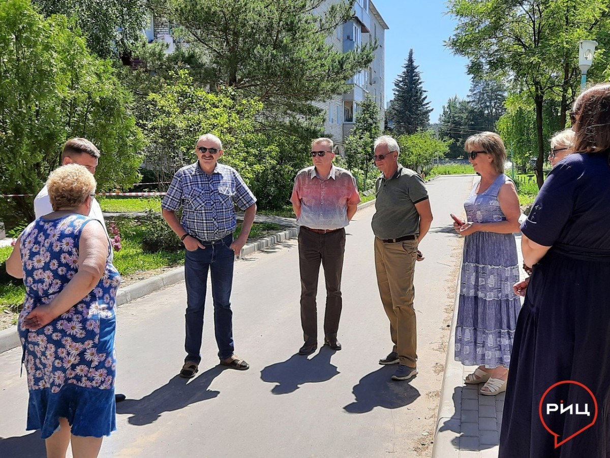 В Боровске проходит приёмка придомовок, благоустроенных по программе «Комфортная городская среда»