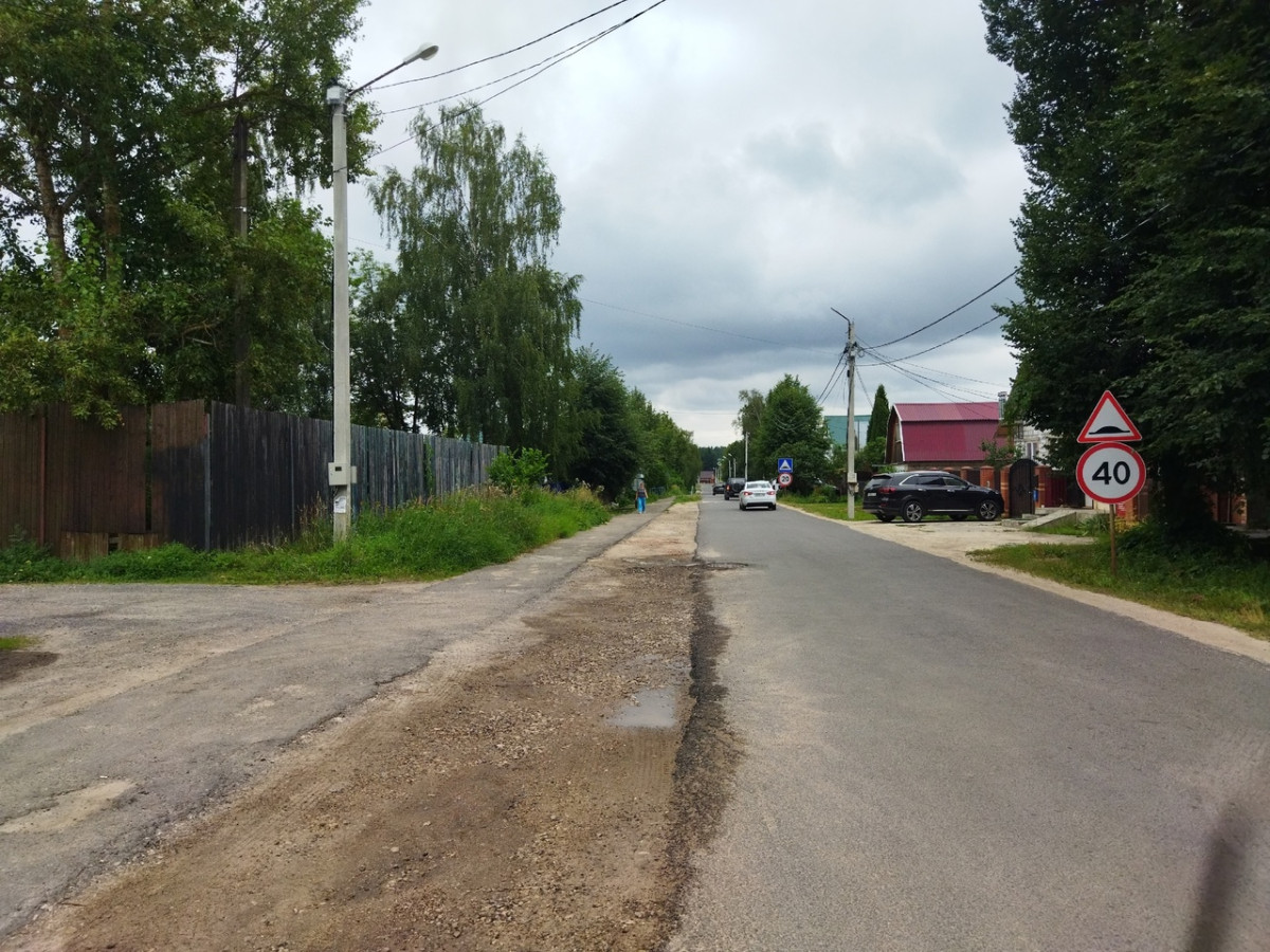 Это лето «украшает» Балабаново новыми тротуарами