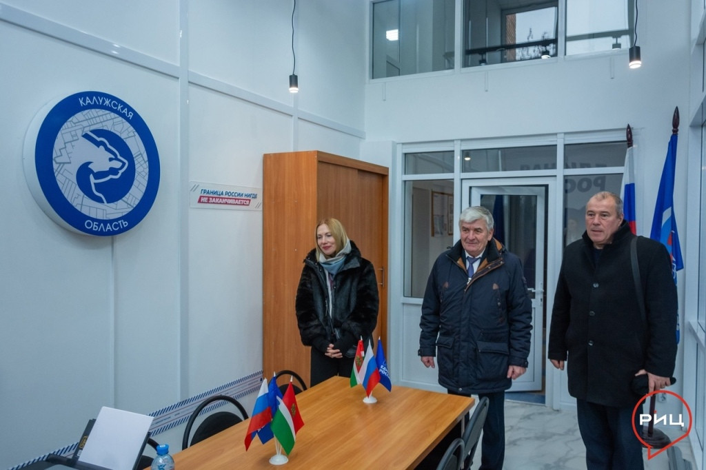 Боровский район с рабочим визитом посетил депутат Народного Совета ЛНР Юрий ЮРОВ