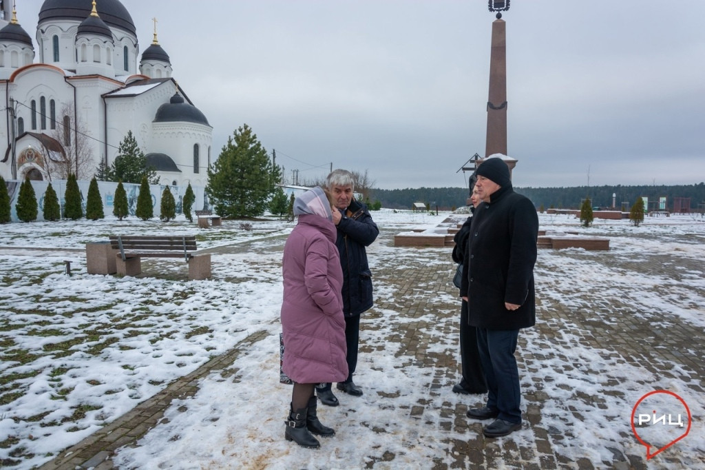 Боровский район с рабочим визитом посетил депутат Народного Совета ЛНР Юрий ЮРОВ