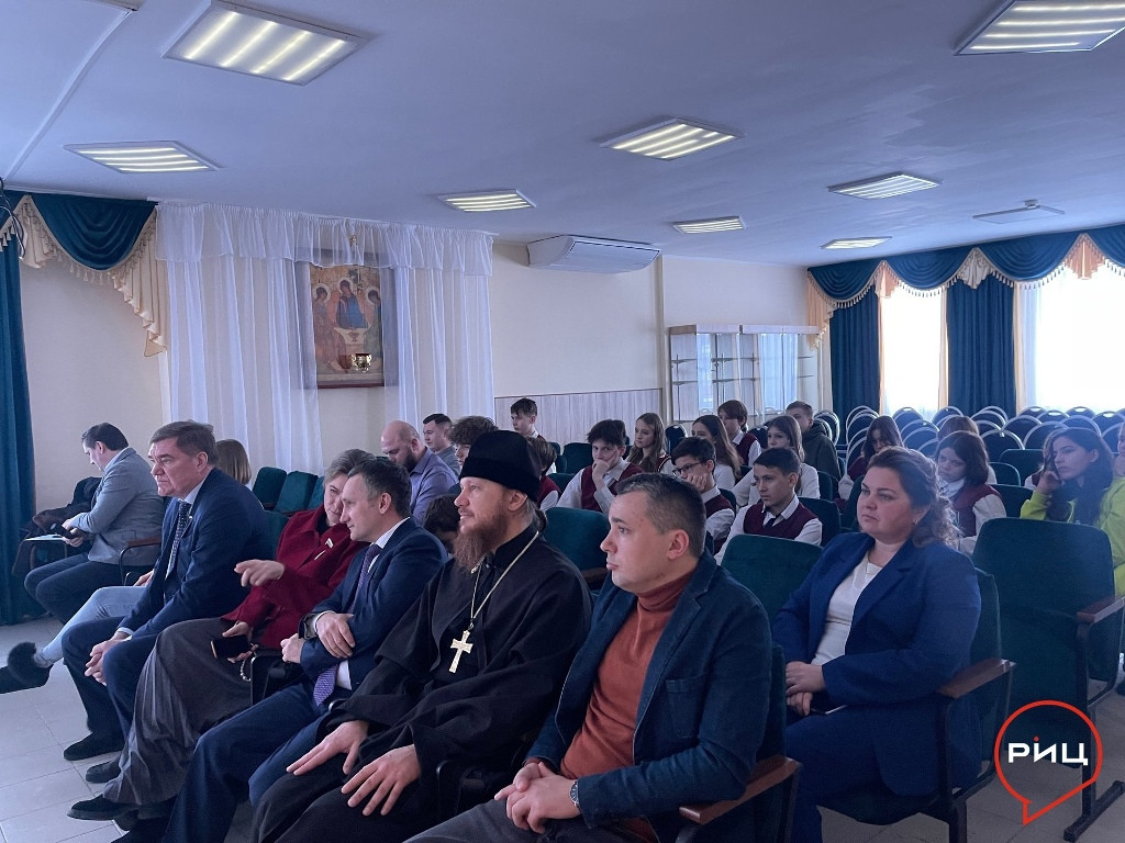 В паломническом центре Свято-Пафнутьева Боровского монастыря дали старт акции «История России в великих святых»