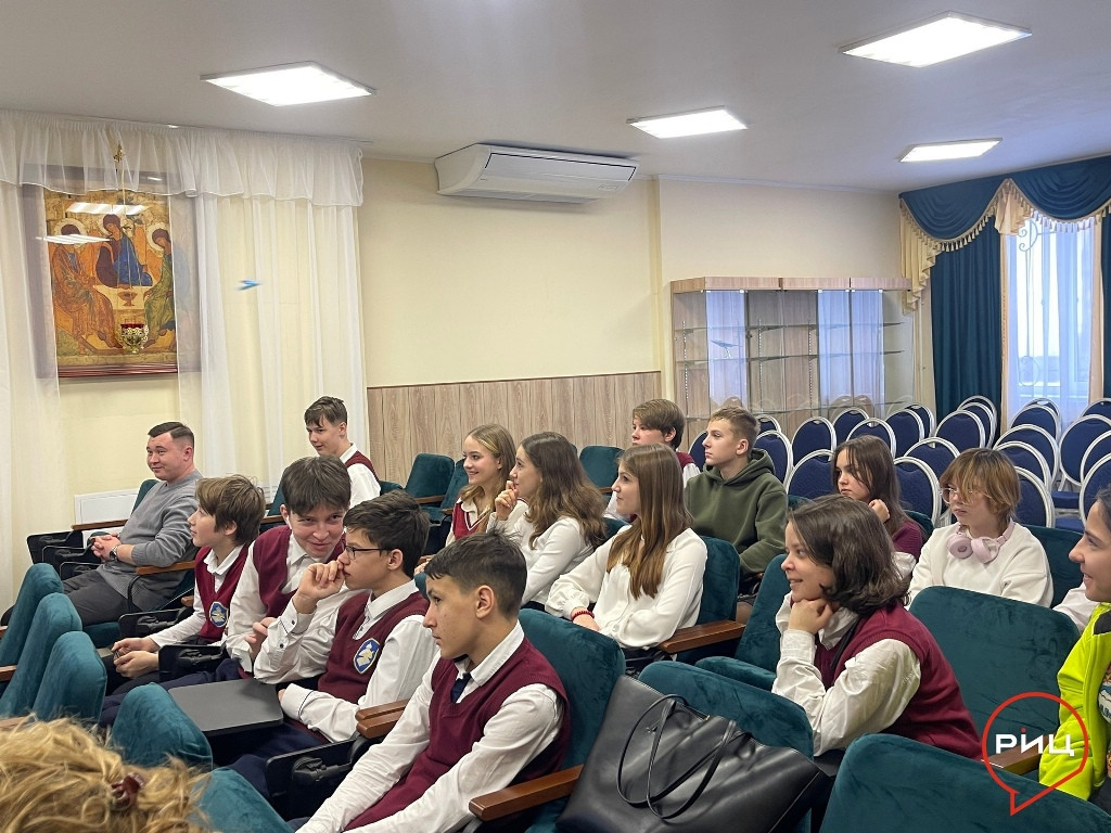 В паломническом центре Свято-Пафнутьева Боровского монастыря дали старт акции «История России в великих святых»