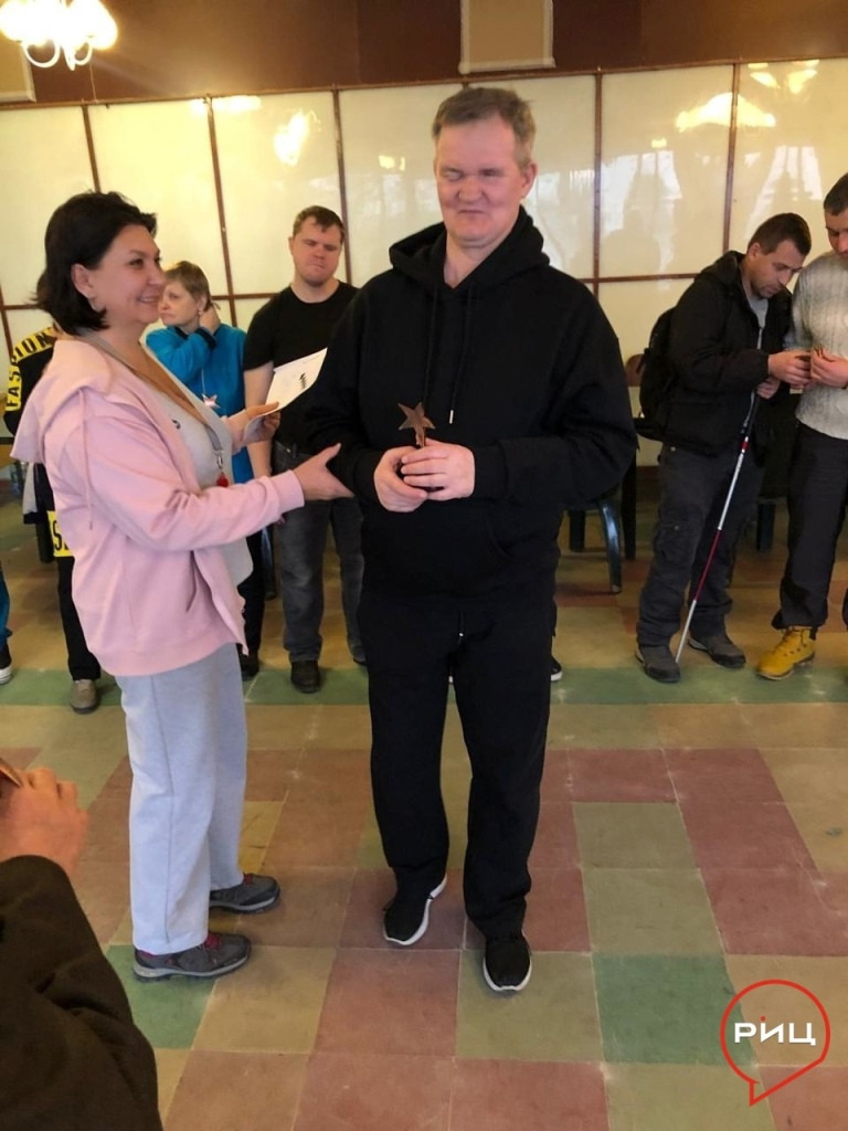 В Русинове состоялся итоговый новогодний турнир по настольному теннису среди незрячих
