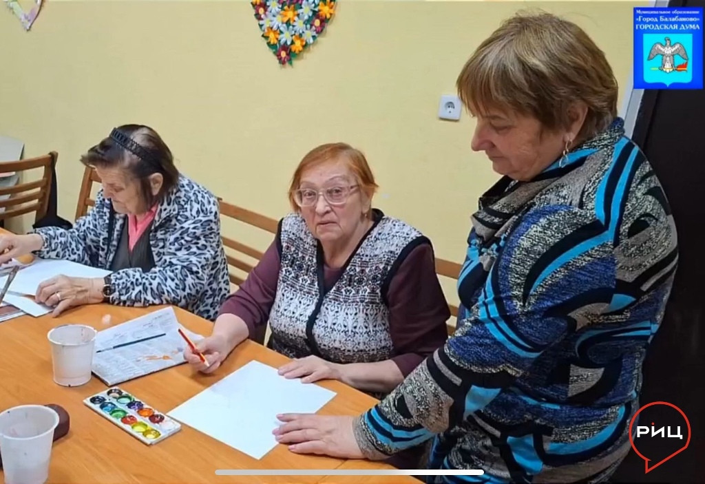 Депутат балабановской Думы Людмила СУХАНОВА не дает скучать пенсионерам города