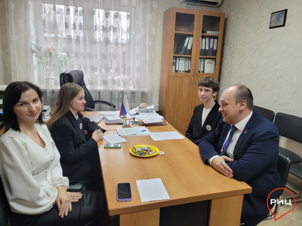 Ученики ермолинской школы встретились с заведующим отделом образования Алексеем ГЕРАСЬКИНЫМ