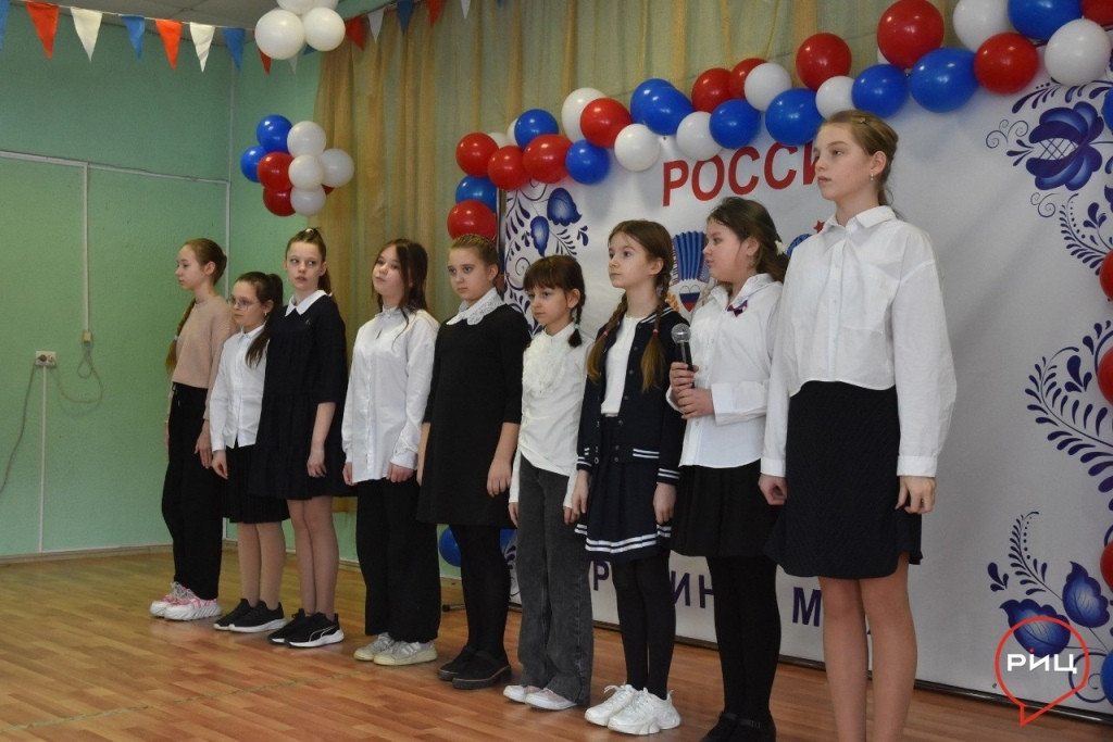В балабановской третьей школе дали старт Году защитника Отечества