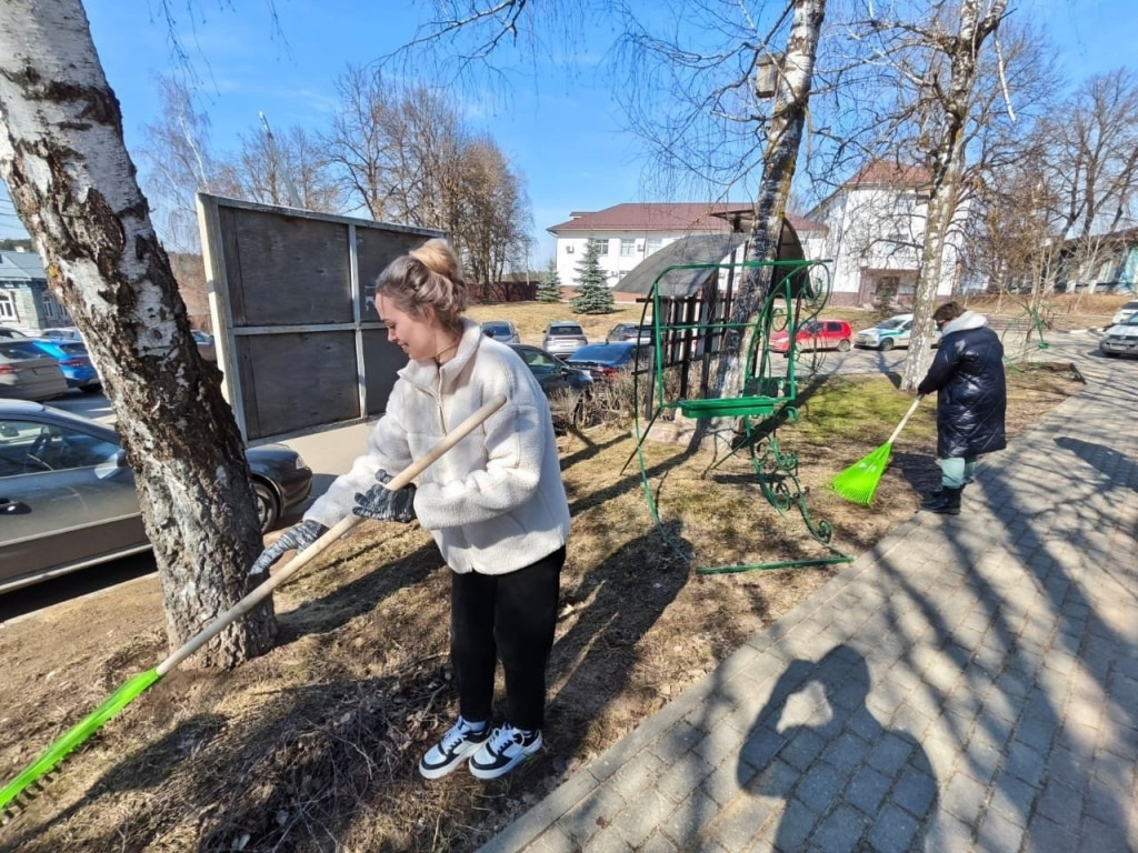 В Боровске стартовали весенние субботники