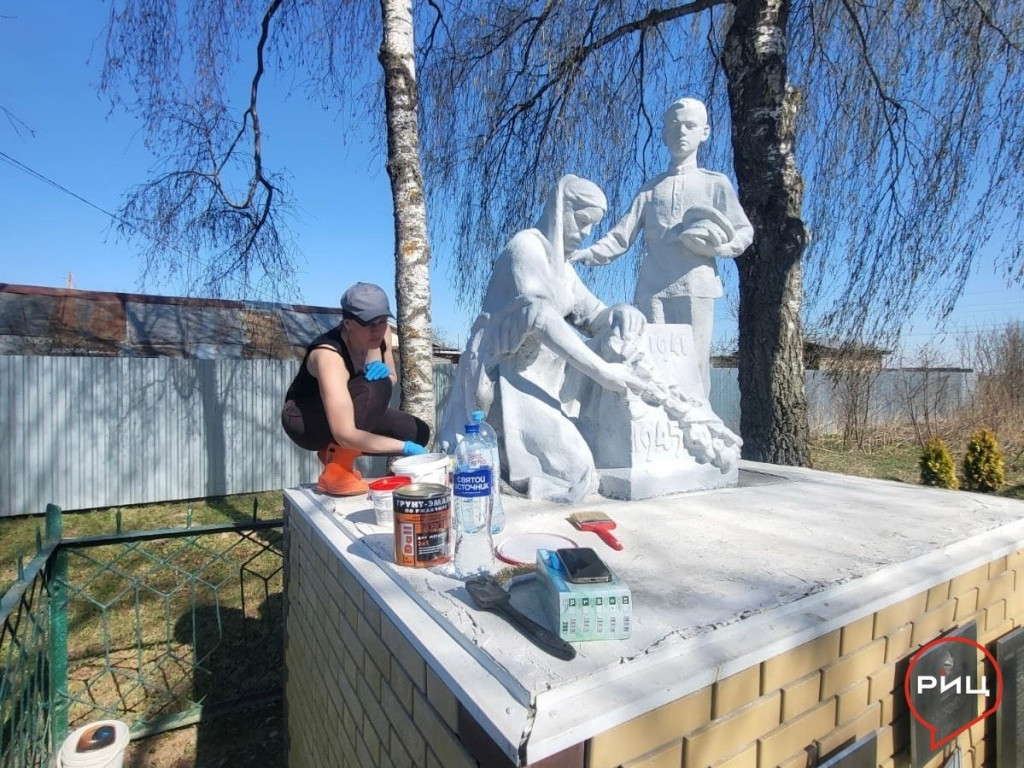С песней в сердце и заботой о памяти