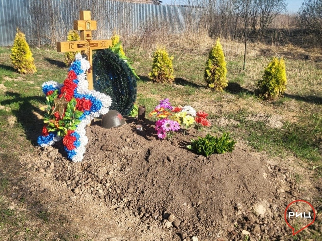 С песней в сердце и заботой о памяти