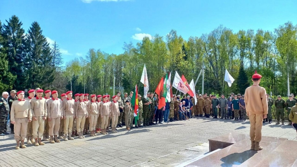 Поисковый отряд «Звезда» из Боровского района принял участие в старте Всероссийской «Вахты памяти – 2025»