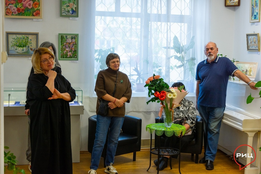 В культурном центре имени ЖУКОВА состоялось открытие выставки «Весны дыханье» Алины МИРОНЫЧЕВОЙ