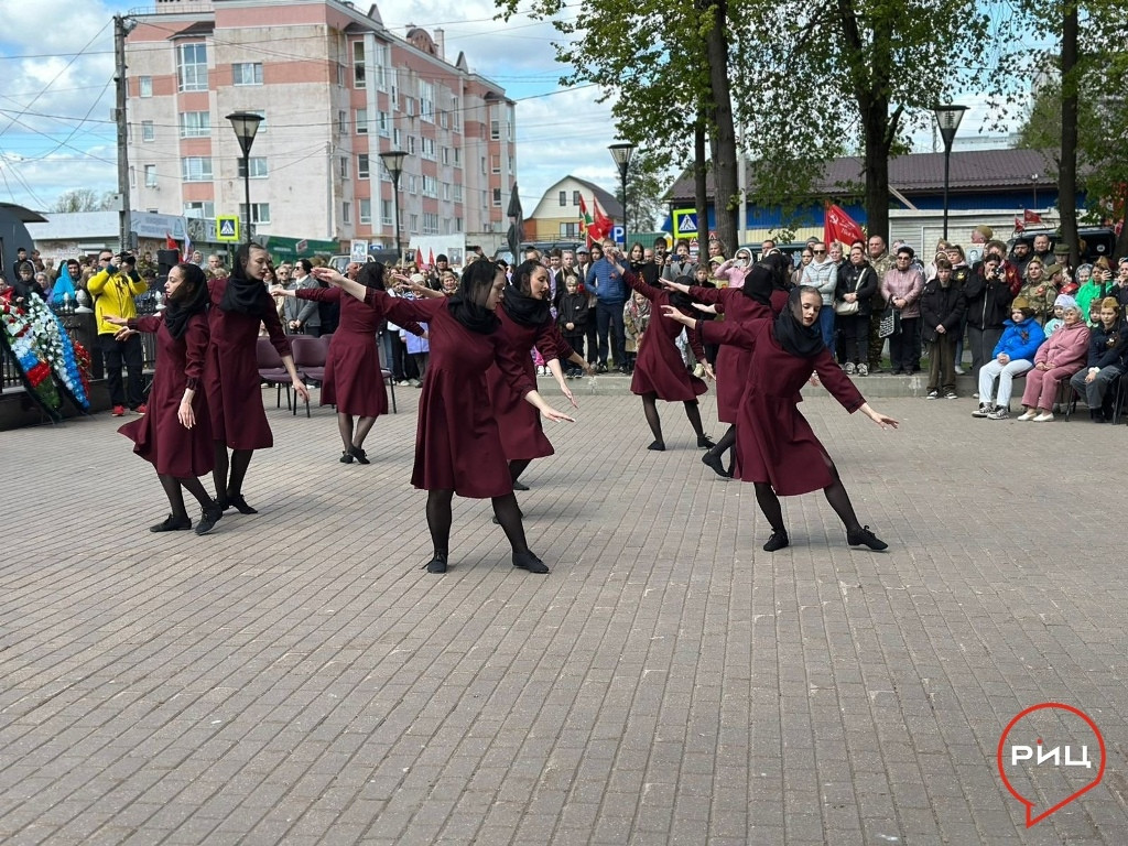 В Ермолине состоялся торжественный митинг в честь празднования Дня Победы