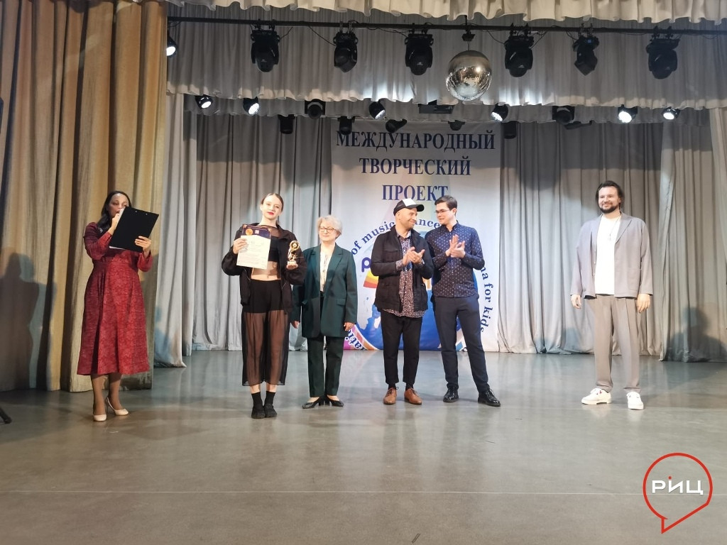 Балабановская студия современных танцев «Fusion» триумфально выступила на ХХ Международном фестивале-конкурсе «Добрые традиции»