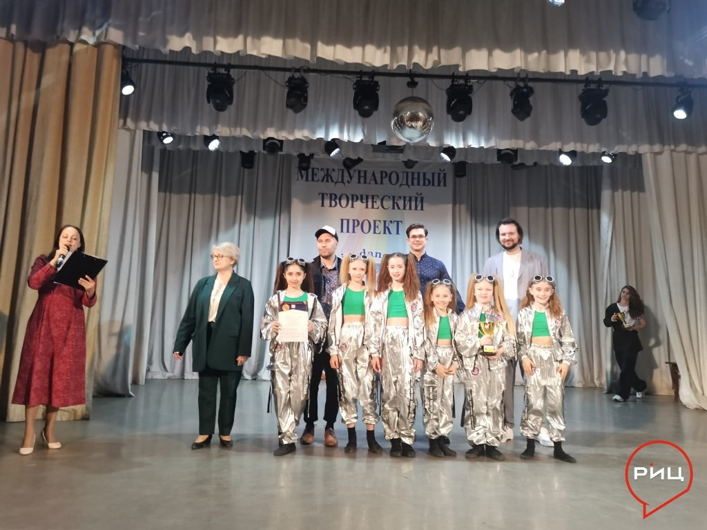 Балабановская студия современных танцев «Fusion» триумфально выступила на ХХ Международном фестивале-конкурсе «Добрые традиции»
