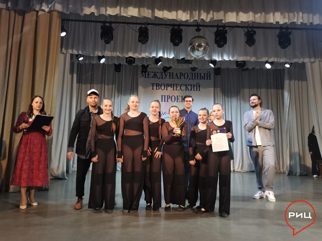 Балабановская студия современных танцев «Fusion» триумфально выступила на ХХ Международном фестивале-конкурсе «Добрые традиции»