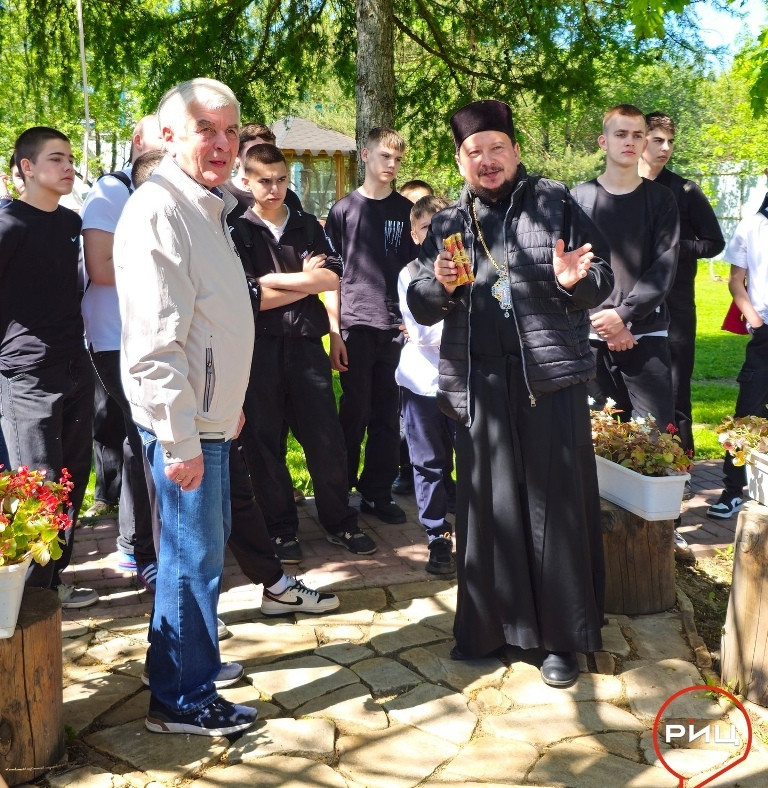 В церкви Рождества Пресвятой Богородицы, что в Тимашове, появился вишневый сад