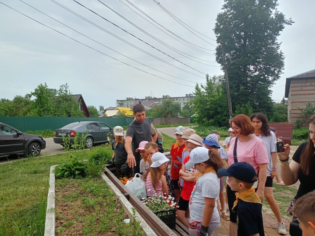 Боровск утопает в цветах!