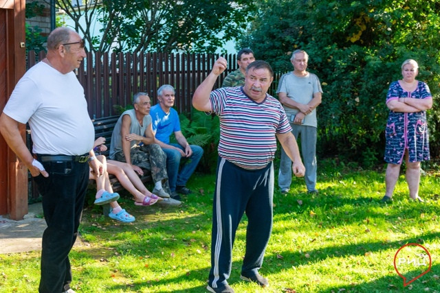 Активные граждане улицы 50 лет Октября обсудили наболевшие проблемы на сходе, организованном депутатами боровской Думы Александром НЕКРАСОВЫМ и Мариной КОЧЕТКОВОЙ