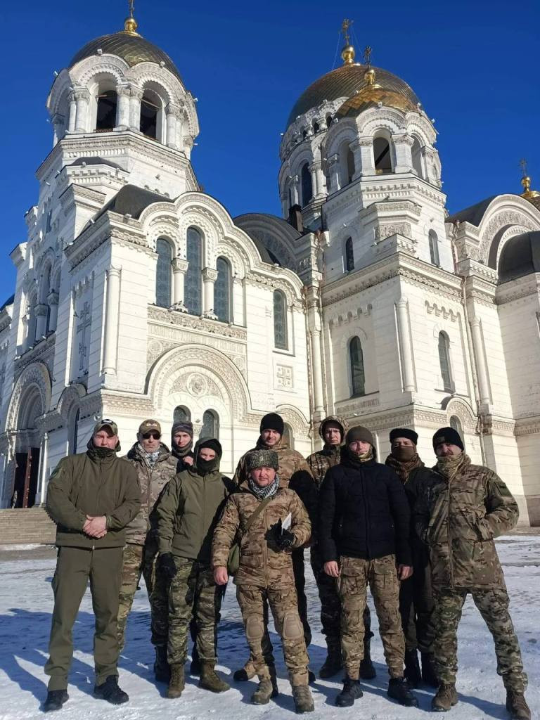Между любовью и смертью