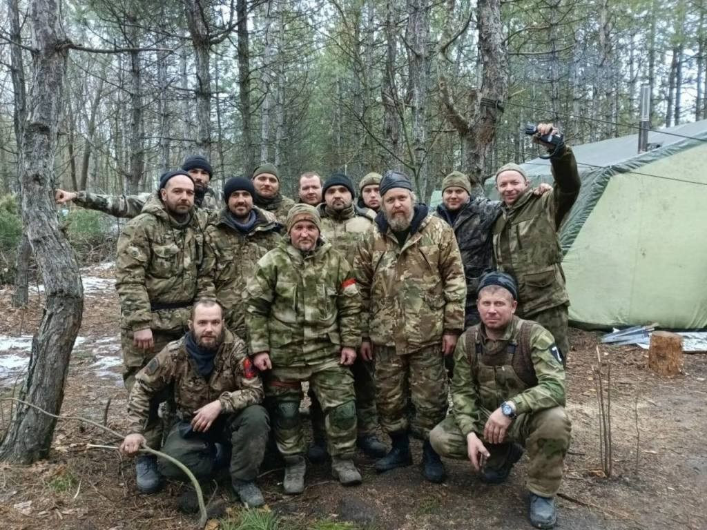Между любовью и смертью