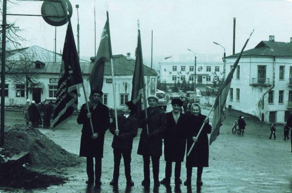 Одних снесли, других перенесли