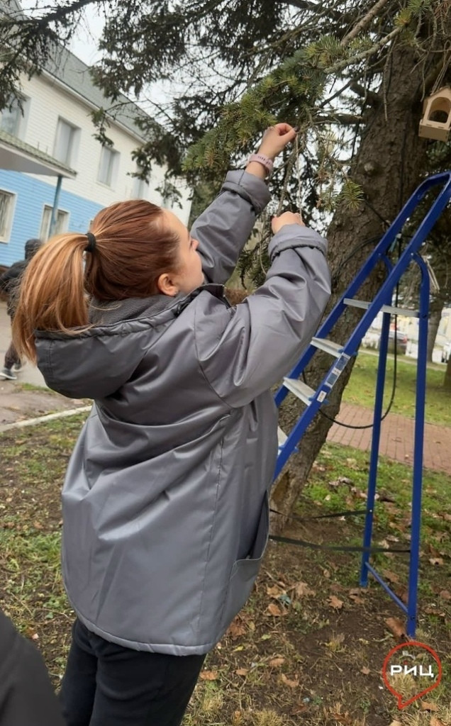 В ворсинском центре местного сообщества «Пятерочка» постоянно работает внеклассный кружок «Очумелые ручки»