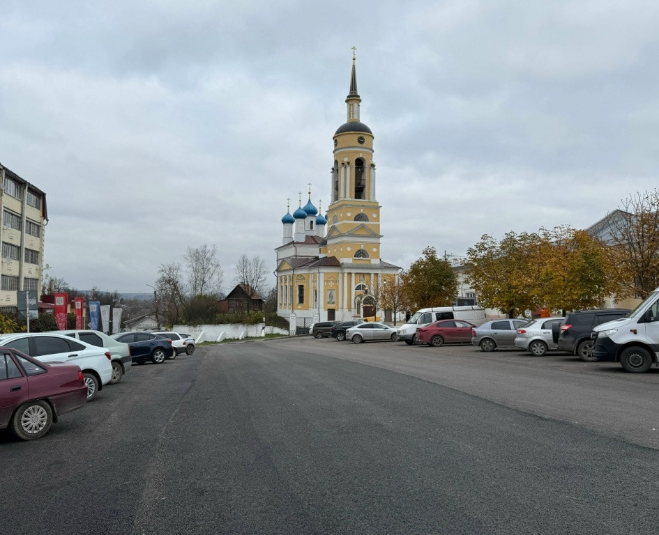 Фонари в этом году, мост – в перспективе