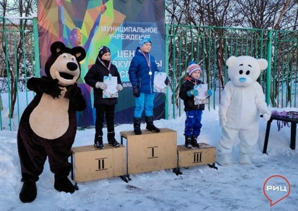 На балабановском стадионе имени Б.М.Галелюка состоялась лыжная гонка "Новогодний спринт"