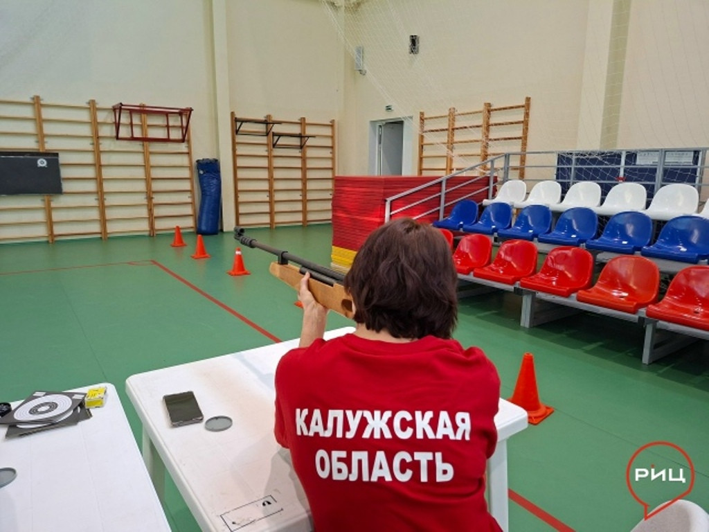 В спортивной школе «Звезда» состоялась зимняя окружная спартакиада пенсионеров