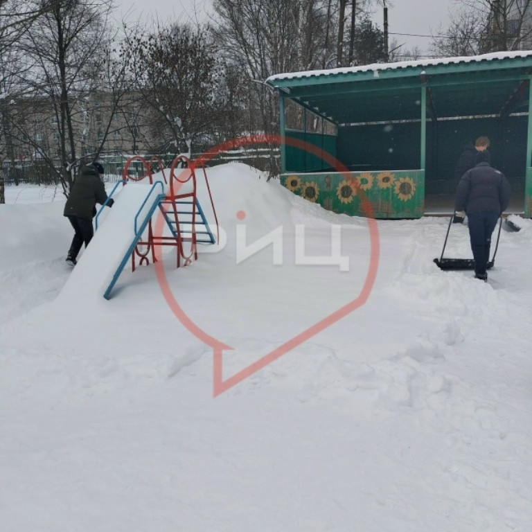 Помогли малышам