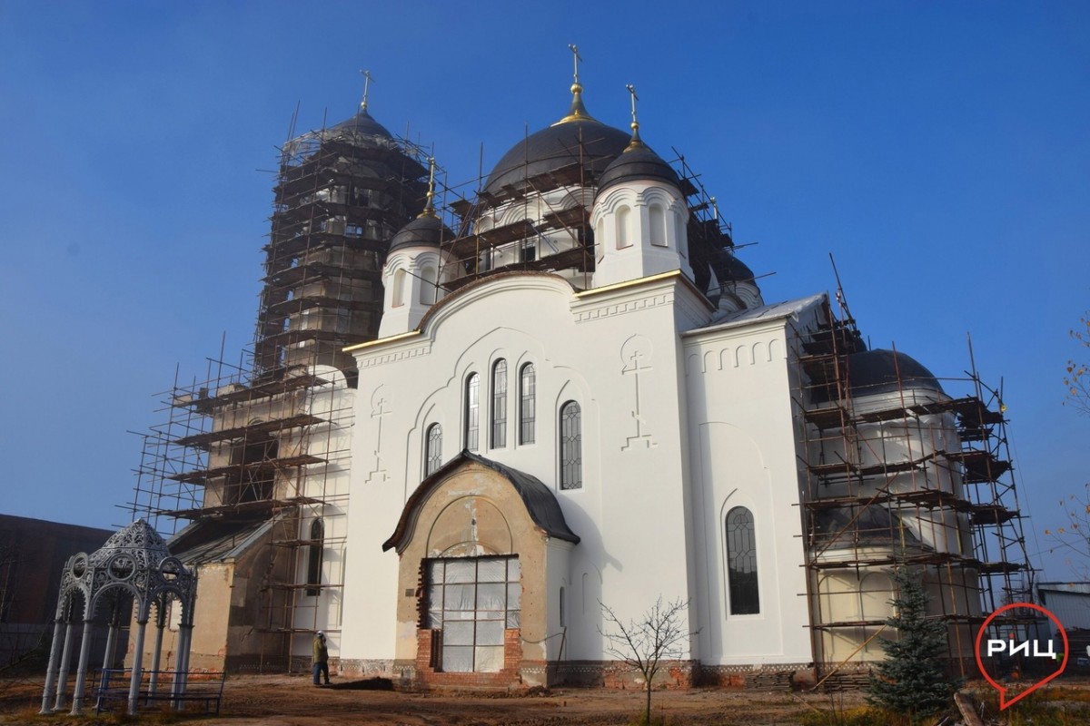 Покровский старообрядческий храм приобрёл белоснежное оформление