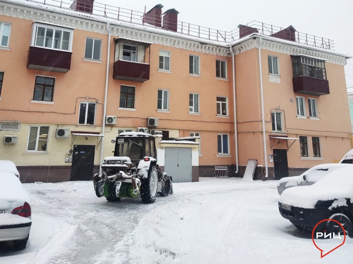 В Балабанове займутся уборкой снежных завалов возле пешеходных переходов, так как они мешают водителям