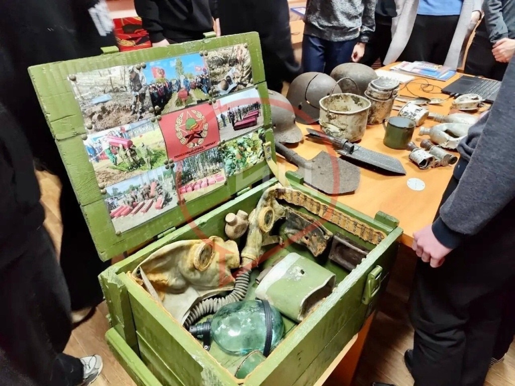 Боровский поисковый отряд «Звезда» побывал в гостях у ермолинских школьников