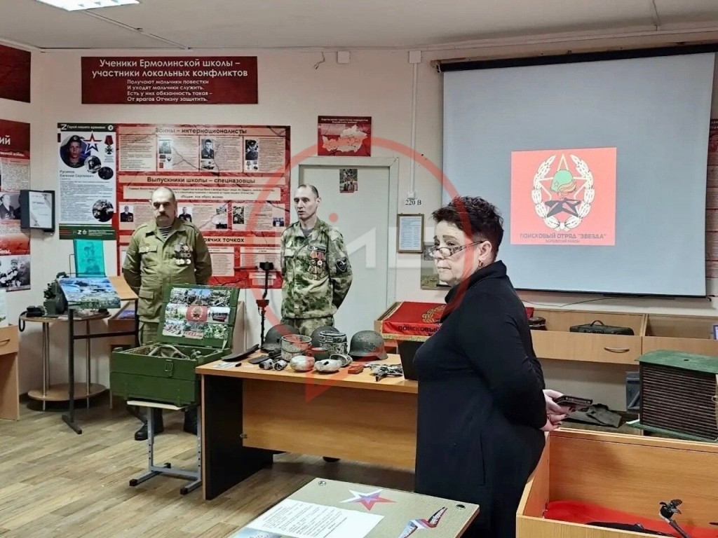 Боровский поисковый отряд «Звезда» побывал в гостях у ермолинских школьников