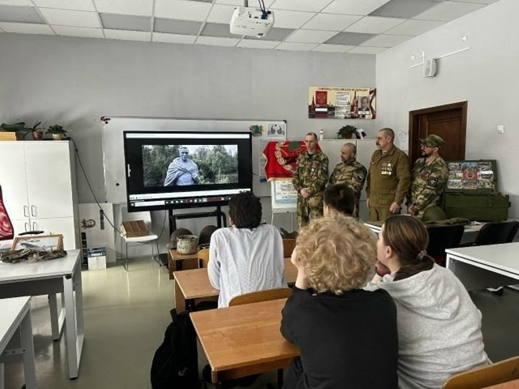 Восьмиклассники из кривской школы узнали все о поисковых работах
