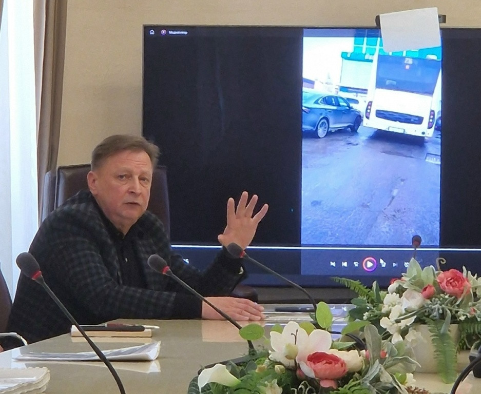 Время дорожных вопросов