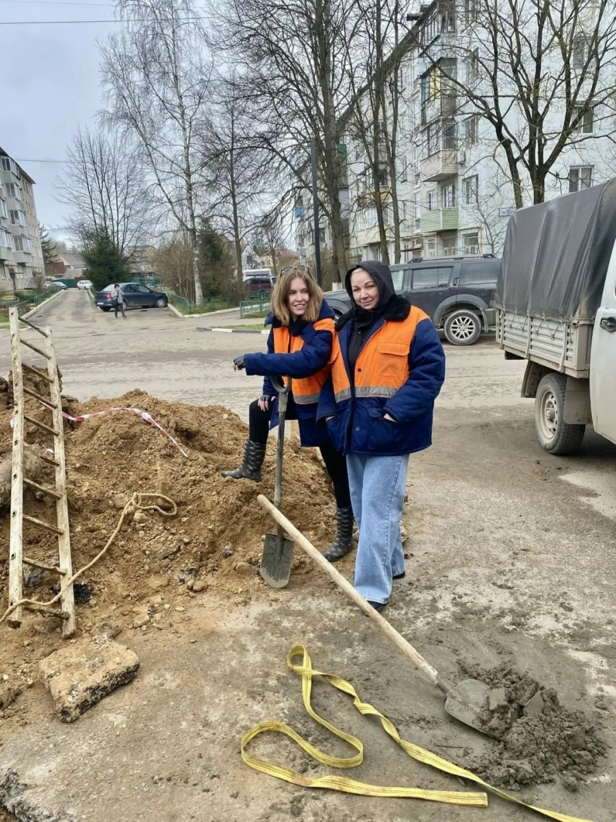 Специалисты боровского участка Водоканала завершили аварийно-восстановительные работы на канализационном коллекторе на улице Лесной в Балабанове