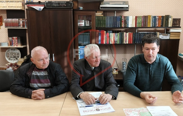 В балабановском Доме культуры «Ракетчик» состоялась встреча представителей местной власти с членами Совета ветеранов РВСН