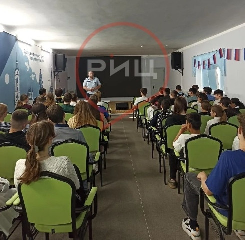 Инспекторы ГАИ ОМВД "Боровский" провели в балабановских и школах райцентра лекции для несовершеннолетних о важности соблюдения правил дорожного движения в период каникул