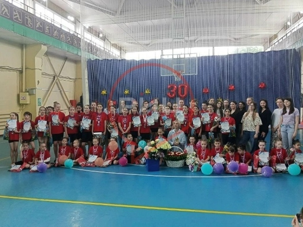 В Балабанове отметили 30-летие группы спортивного танца «ДАНС»
