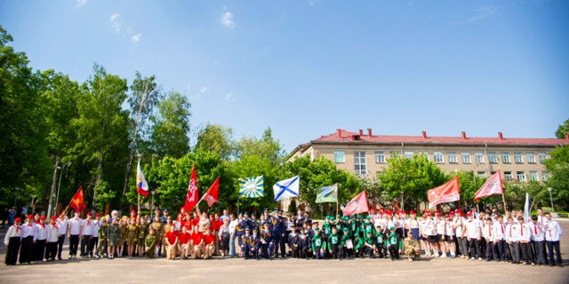 Строем к победе