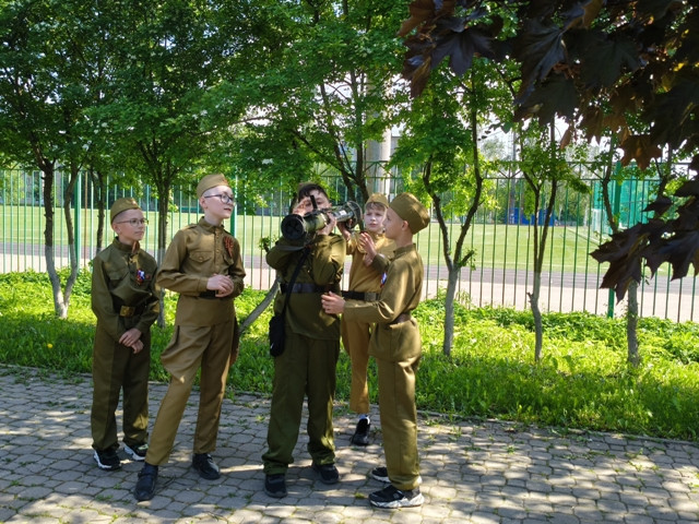 Строем к победе