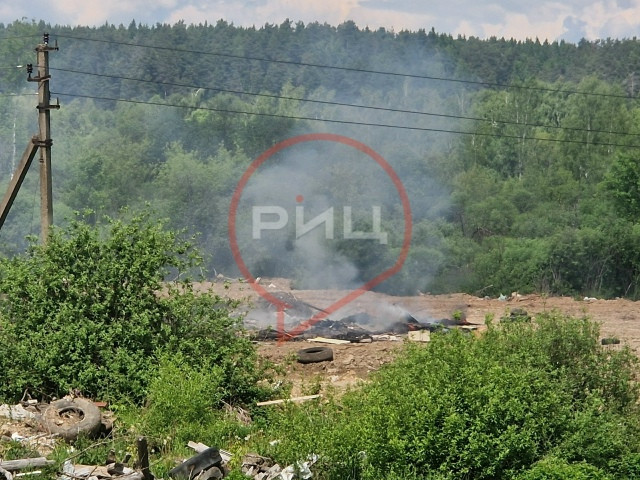 Боровчане жалуются на удушливый запах жженой резины