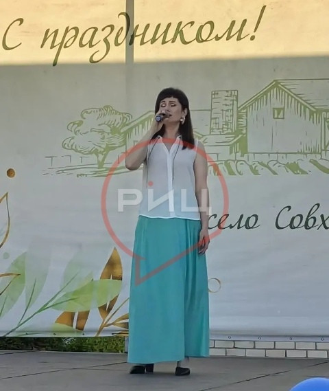 Возле Дома культуры Совхоза «Боровский» состоялся яркий праздник, посвященный Дню России