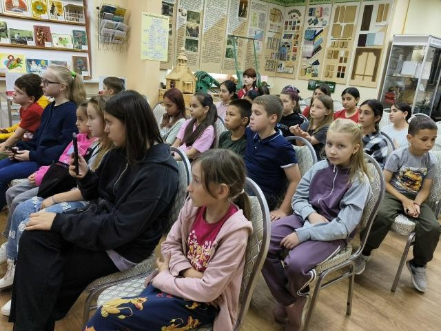 Продолжают находить артефакты!