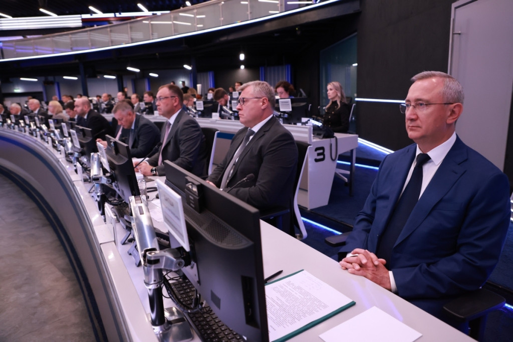 Владислав Шапша принял участие во всероссийском совещании по ситуации на топливном рынке