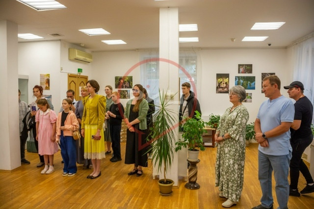 В боровском Центре имени Жукова открылась фотовыставка 18-летней Сони Верде (АЗОВЦЕВОЙ)