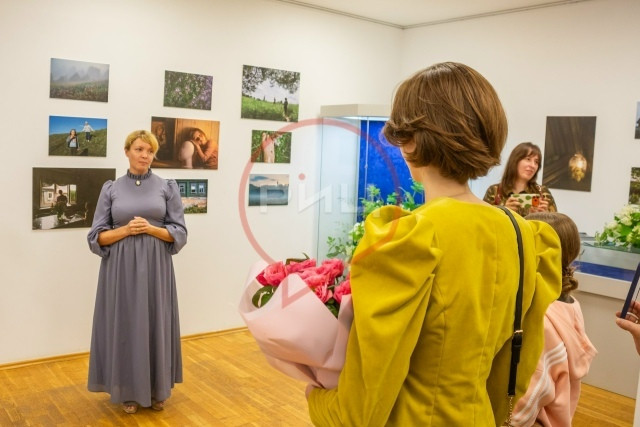 В боровском Центре имени Жукова открылась фотовыставка 18-летней Сони Верде (АЗОВЦЕВОЙ)