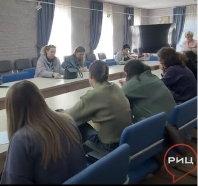 В боровских «Берегах» состоялся диктант «Россия – дом народов»
